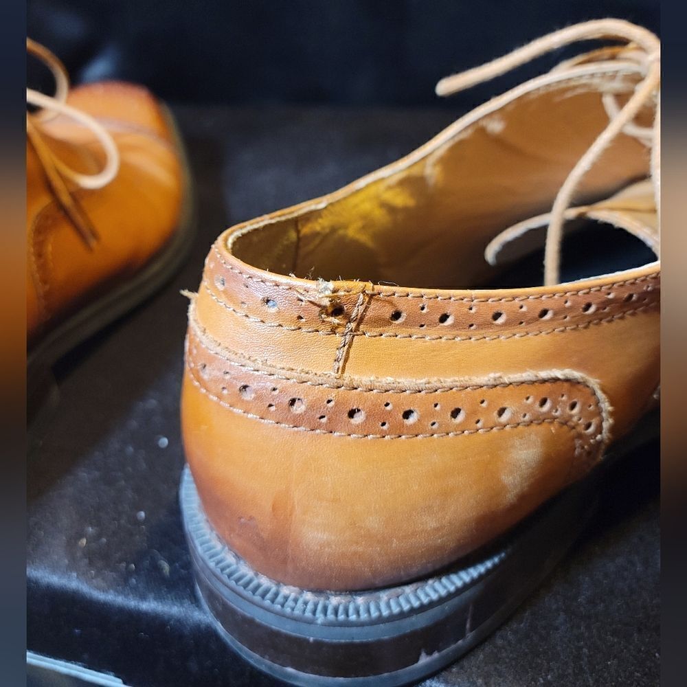 Hart Schaffner Marx men's 10.5 - Picture 7 of 7
